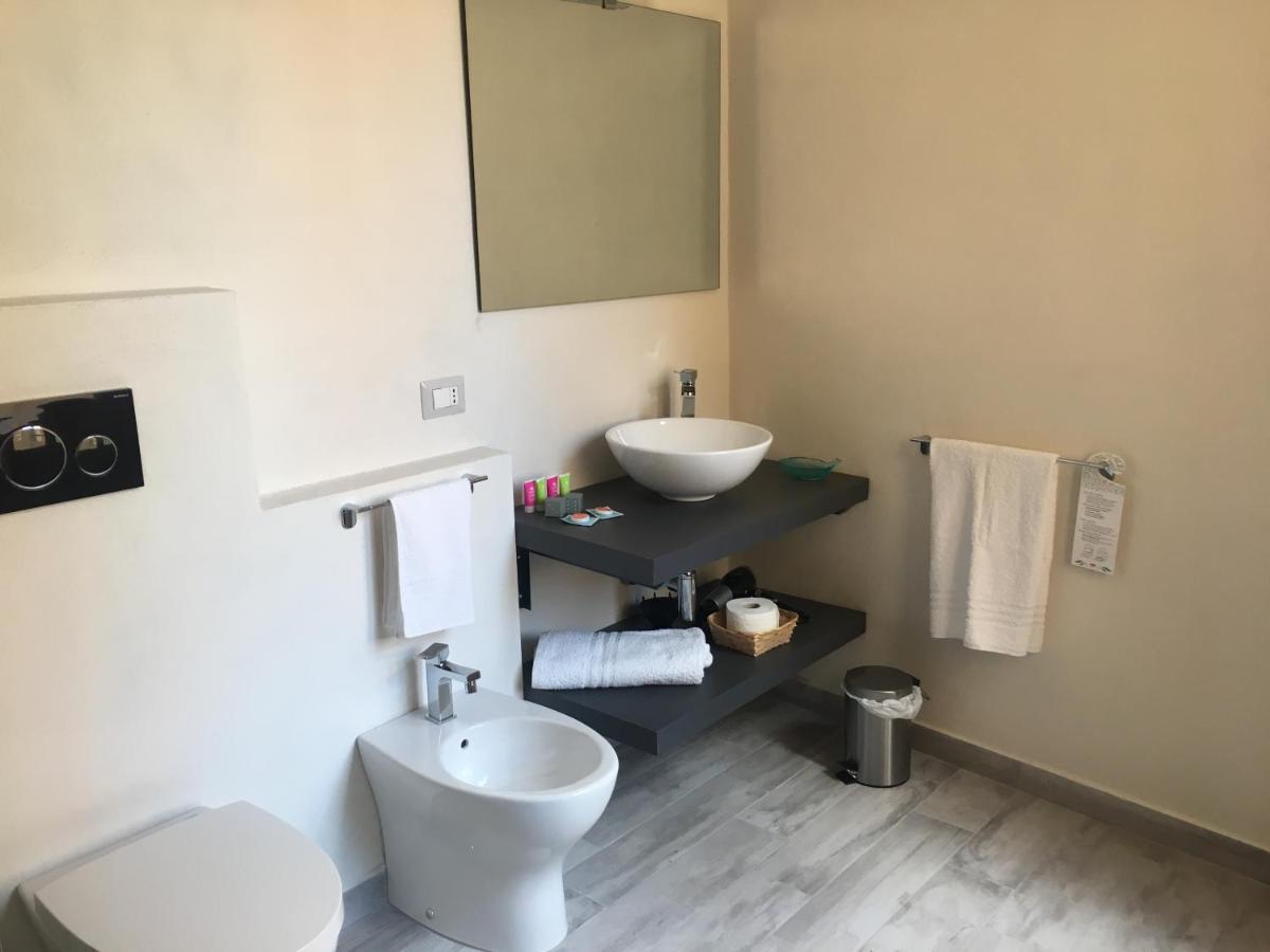 라마달레나 Dimora Conte B&B 외부 사진